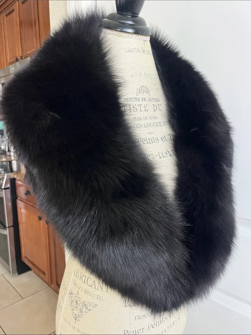 Beautiful black fox  fur collar, scarf shoulder wrap 45